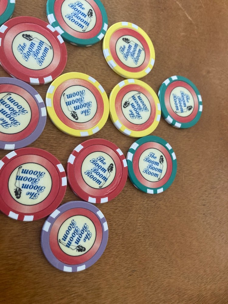 17 ---------- The Boom Boom Room Chips Great Graphics