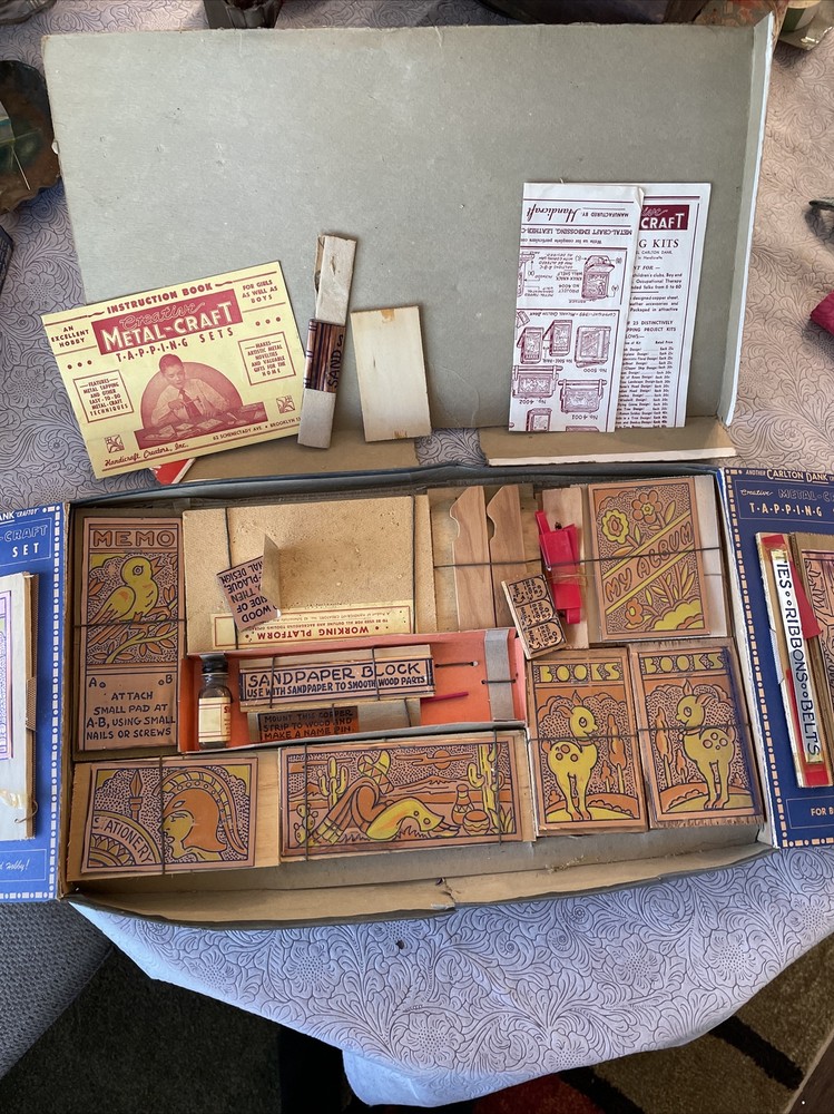 VINTAGE CREATIVE METAL CRAFT TAPPING SET