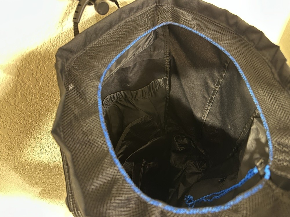 XTERRA Wetsuits Tri Pack Backpack Triathlon Transition Bag Black Blue NWT