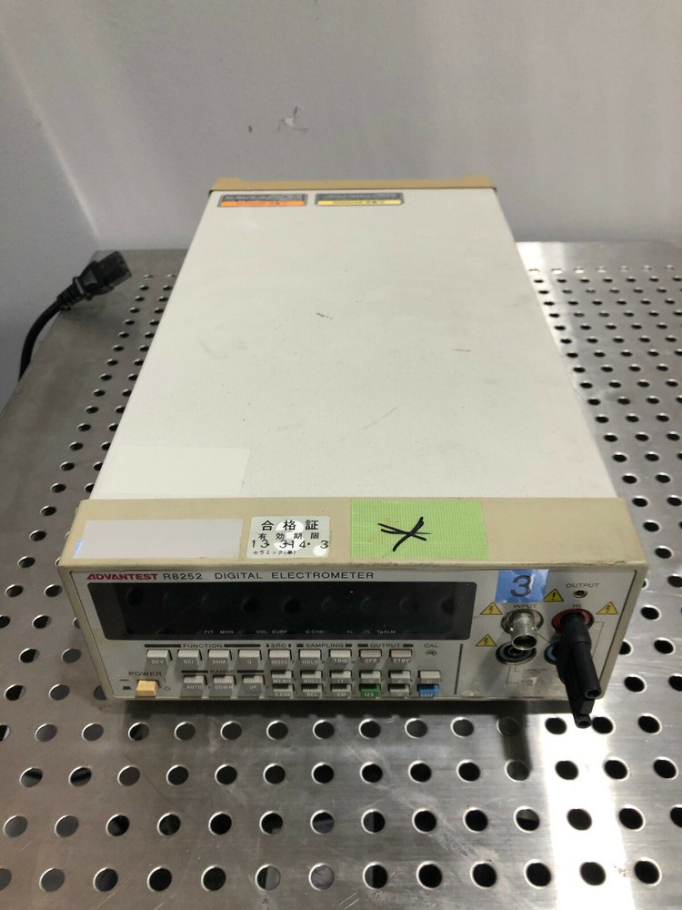 Advantest R8252 Digital Electrometer