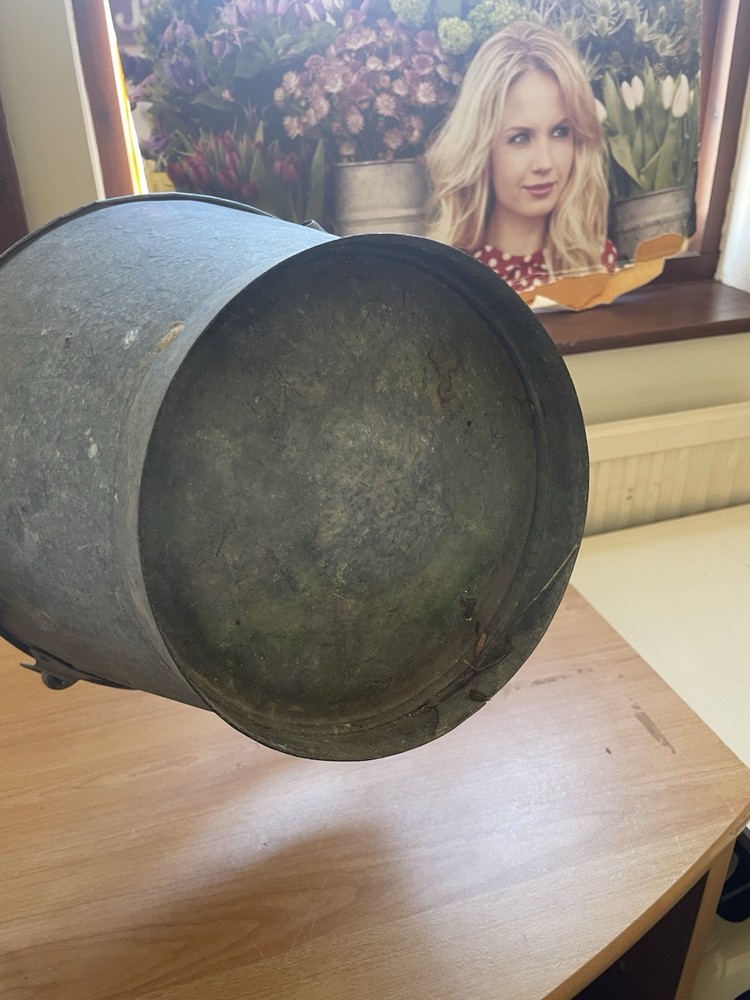 VINTAGE GALVANISED BUCKET