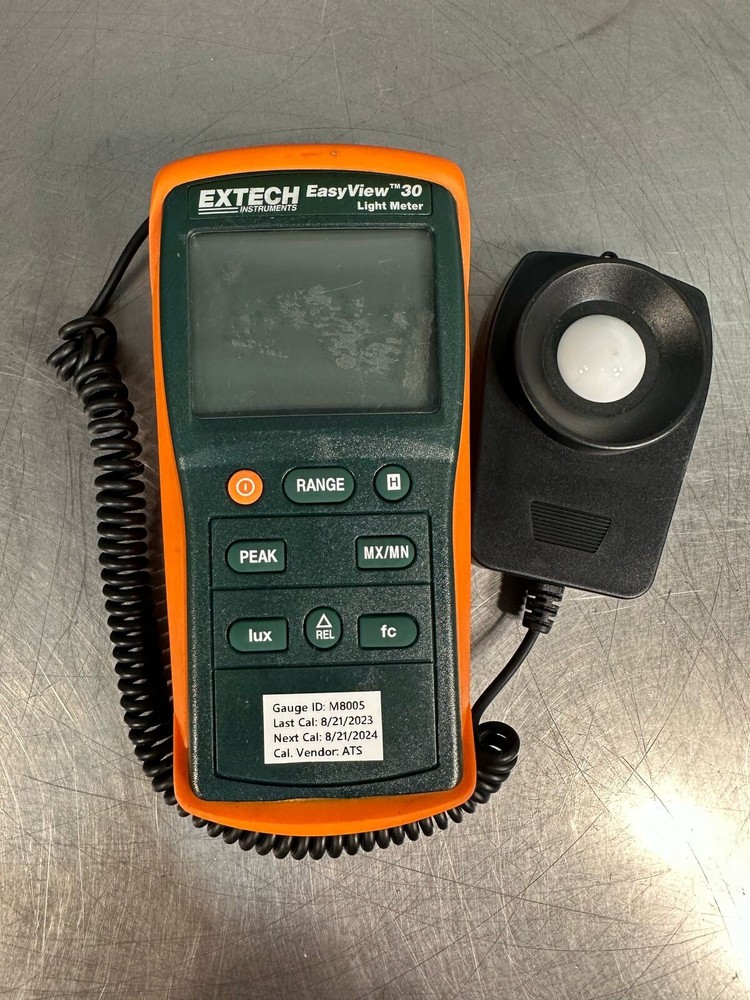 Extech Easyview-30 Light Meter                           (7.4.3)