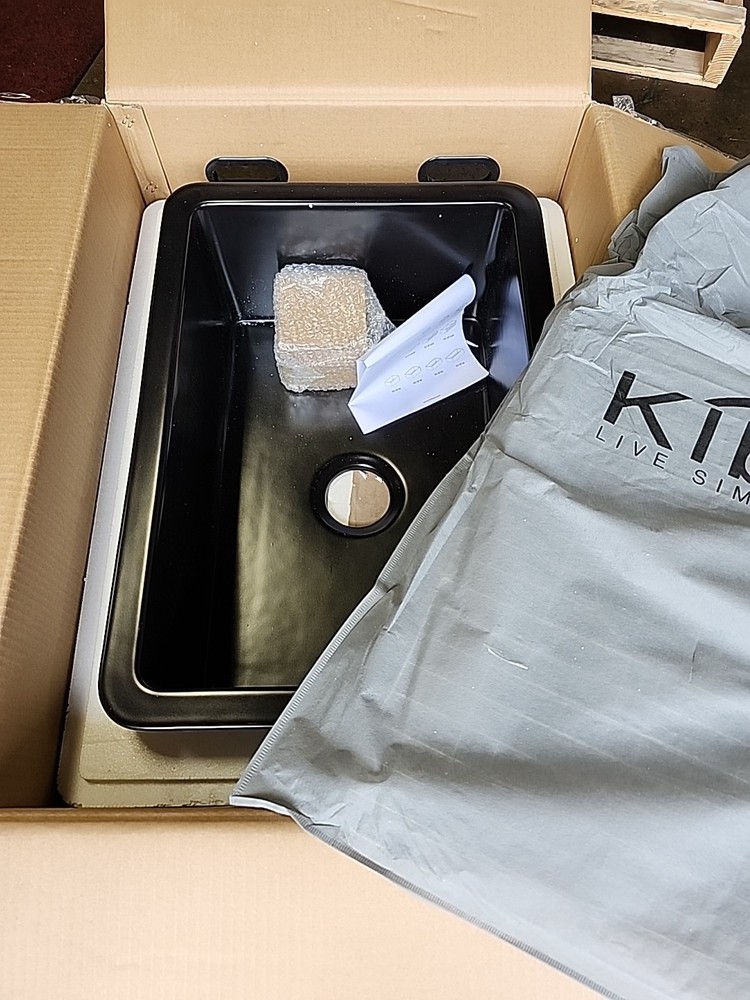KIBI - Landis 27" Undermounted Kitchen Fireclay Sink