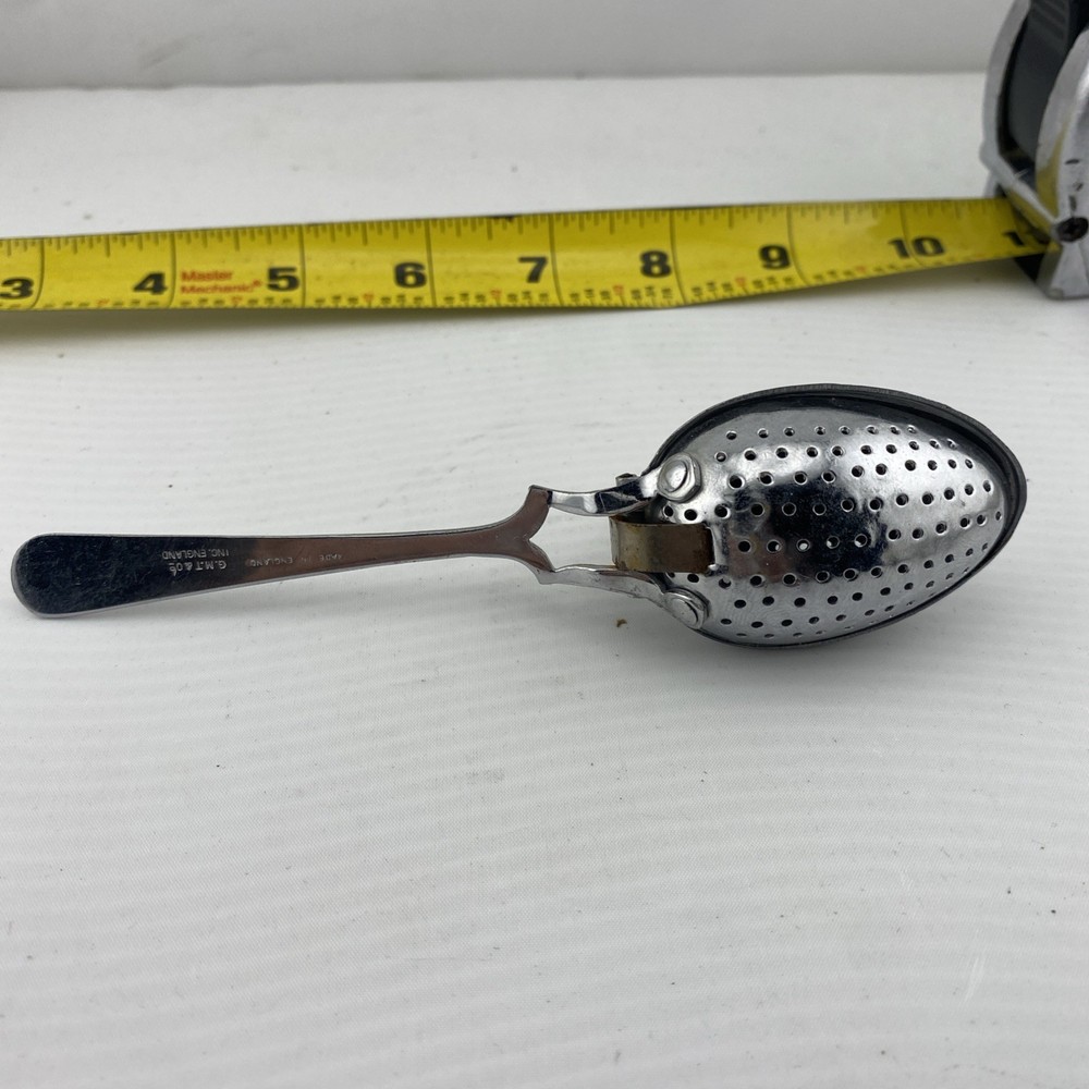 G.M.T. Co. Inc Open/Close Locking Tea Strainer England