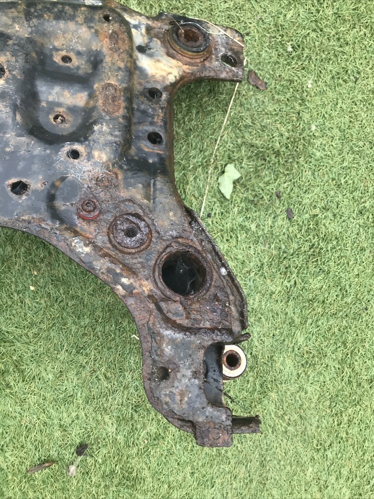 FORD FOCUS 2.0 TDCI FRONT SUBFRAME 2006