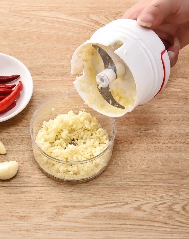 Hand-Pull Garlic Chopper – Manual Mini Food Processor for Onion & Veggies*