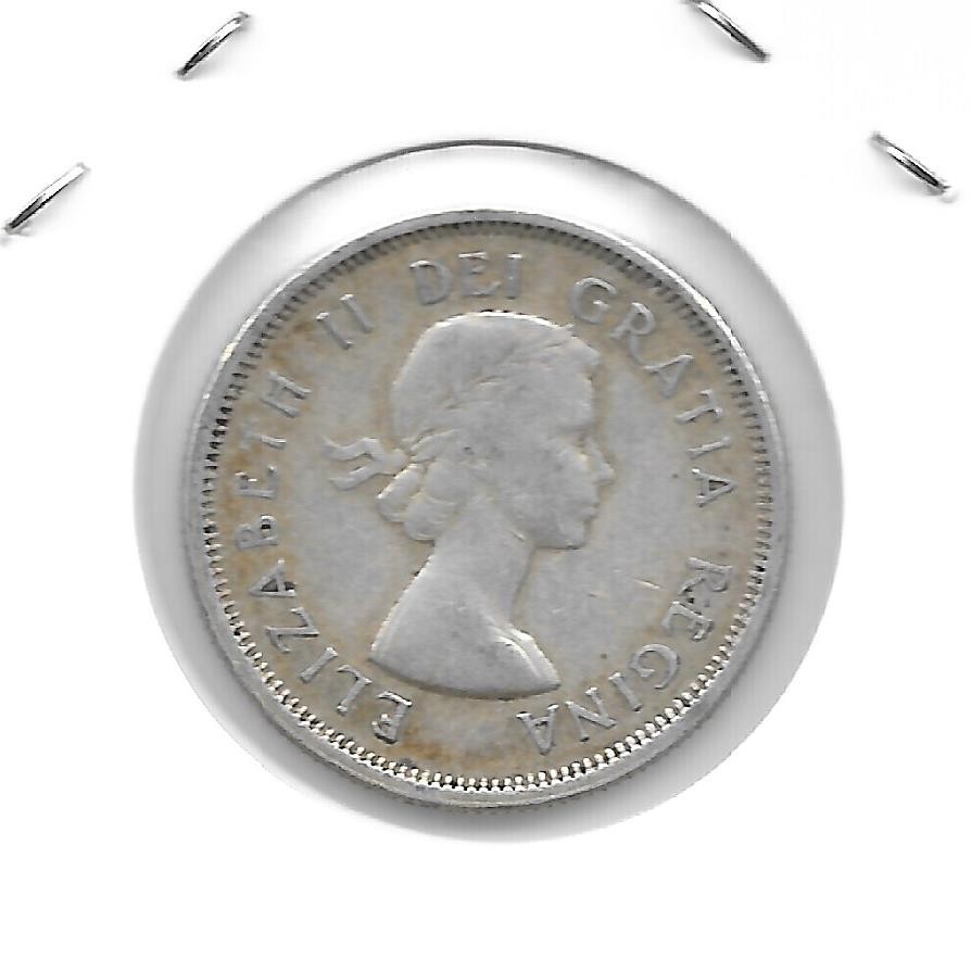 1961 CANADIAN 25 CENT QUARTER NICE (SILVER)
