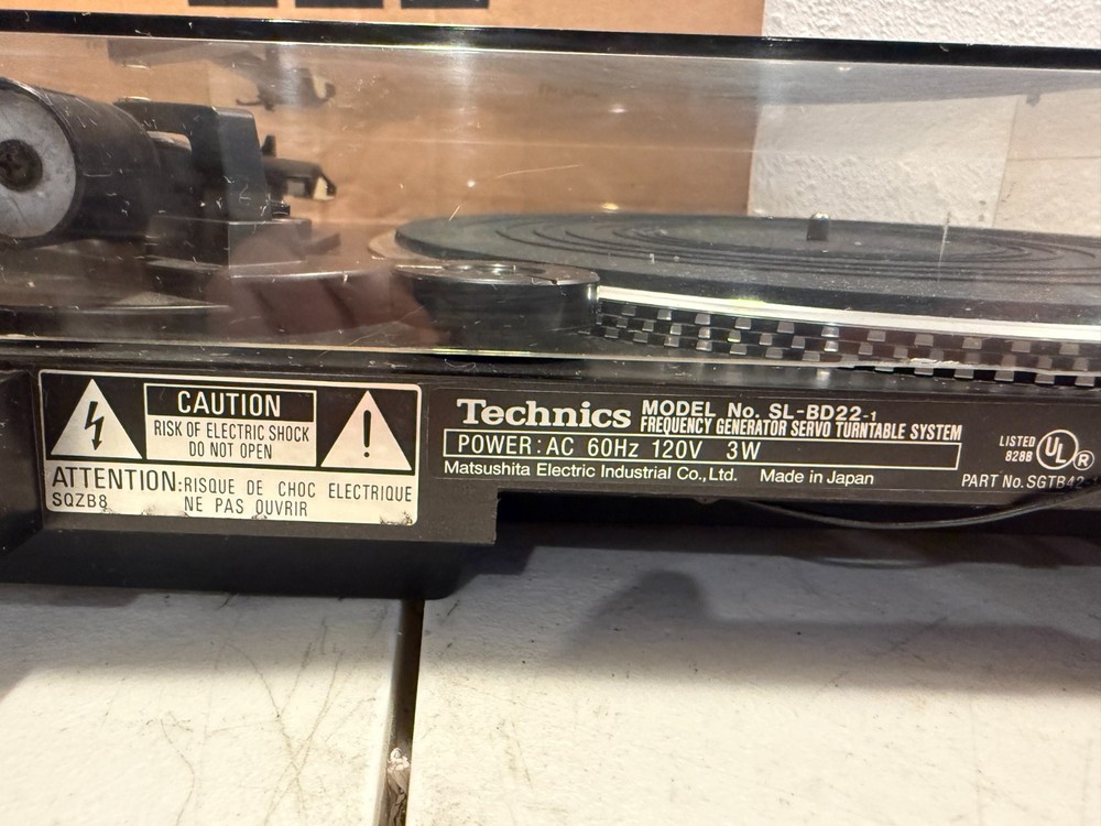 Technics SL-BD22 (k) Semi-Automatic Turntable