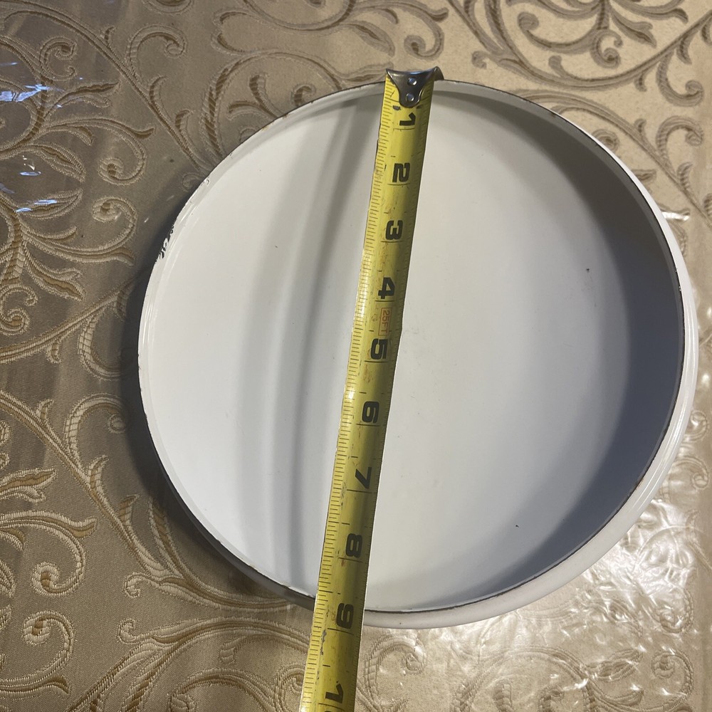 While Enameled Pot Lid 8.5”