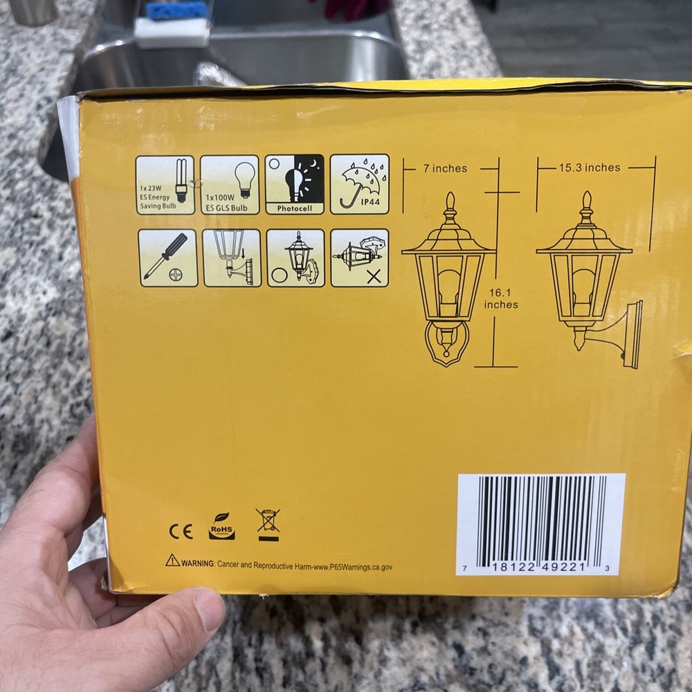 Premium Outdoor 6-Panel Wall Mount Lanter System W/ Smart Photocell Sensor