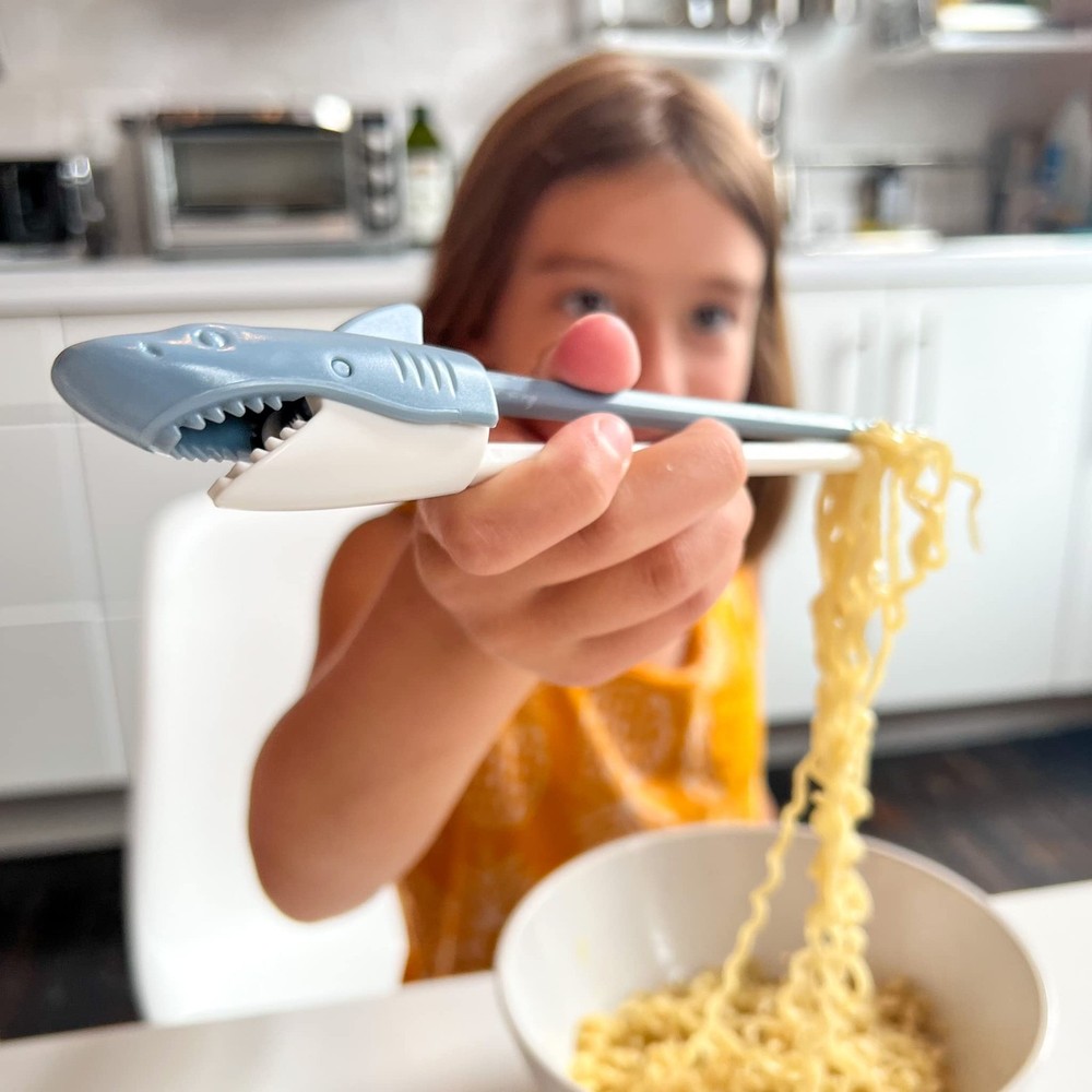 Genuine Fred SHARK Munchtime Chopsticks, One Size, Multicolor