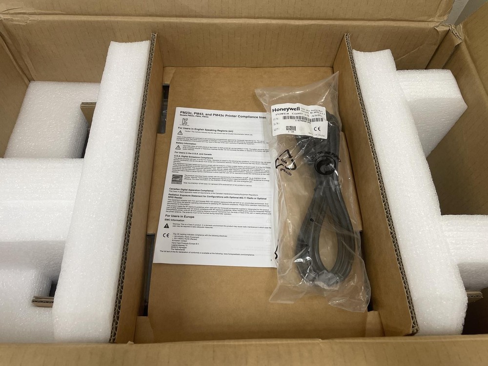 HONEYWELL INTERMEC PM43 BARCODE LABEL PRINTER PM43A11000000201 TT203