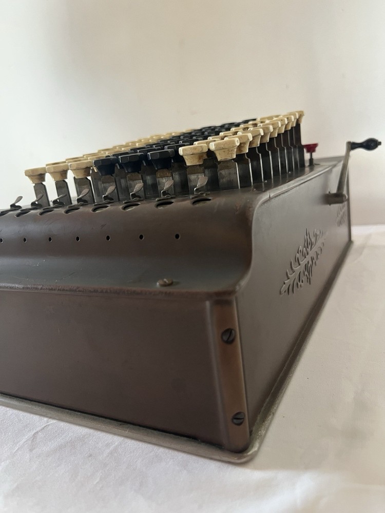 1920s Felt & Tarrant Comptometer Adding Machine - Great Working Condition