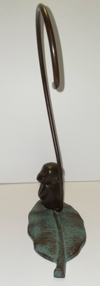 VNTG 13” CAST IRON MONKEY BANANA HOLDER TAIL HANGING HOOK ON LEAF BASE RUSTIC