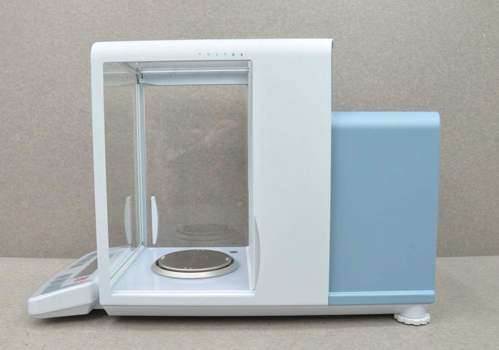 OHaus DV114C Discovery Analytical Balance Scale