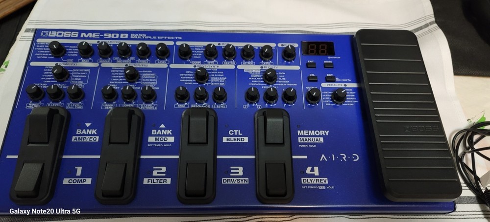 Boss ME-90B Bass Multi-effects Processor