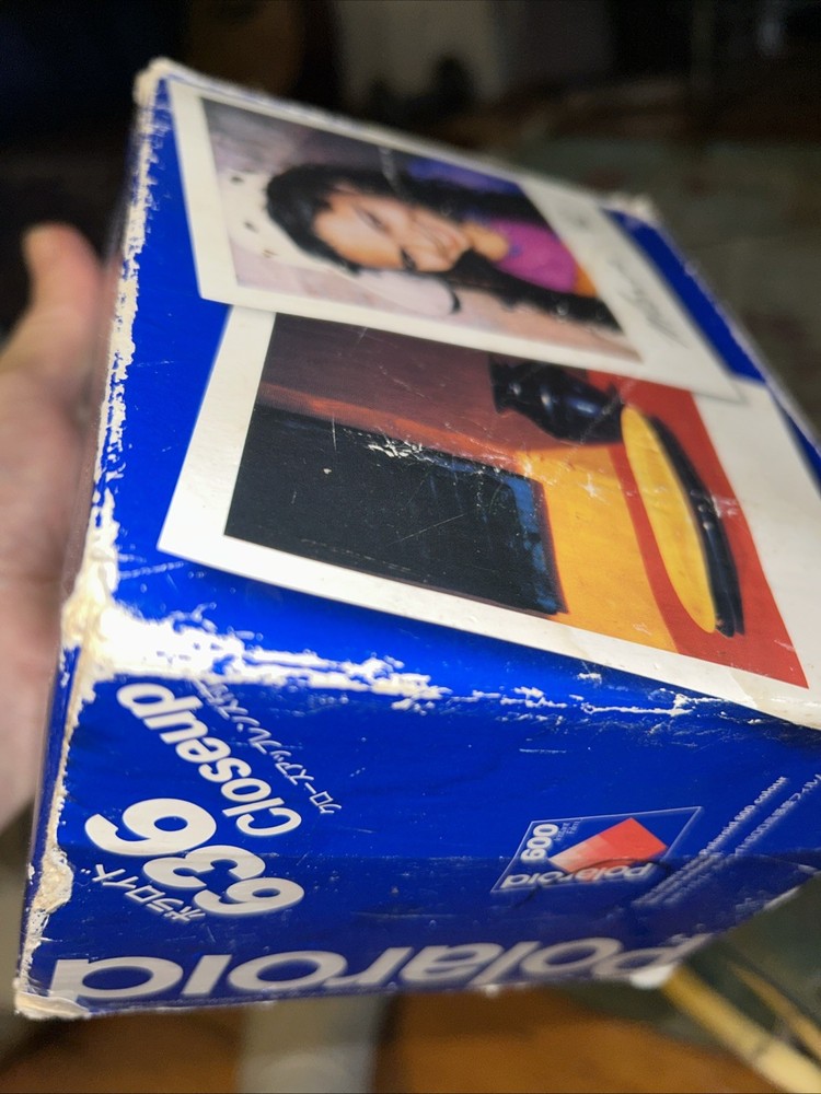 Polaroid 636 Closeup Instant Camera: With Box Working Order