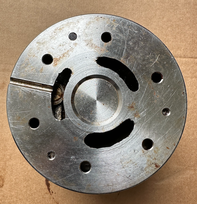 Cheoy Lee #21, 25 Winches