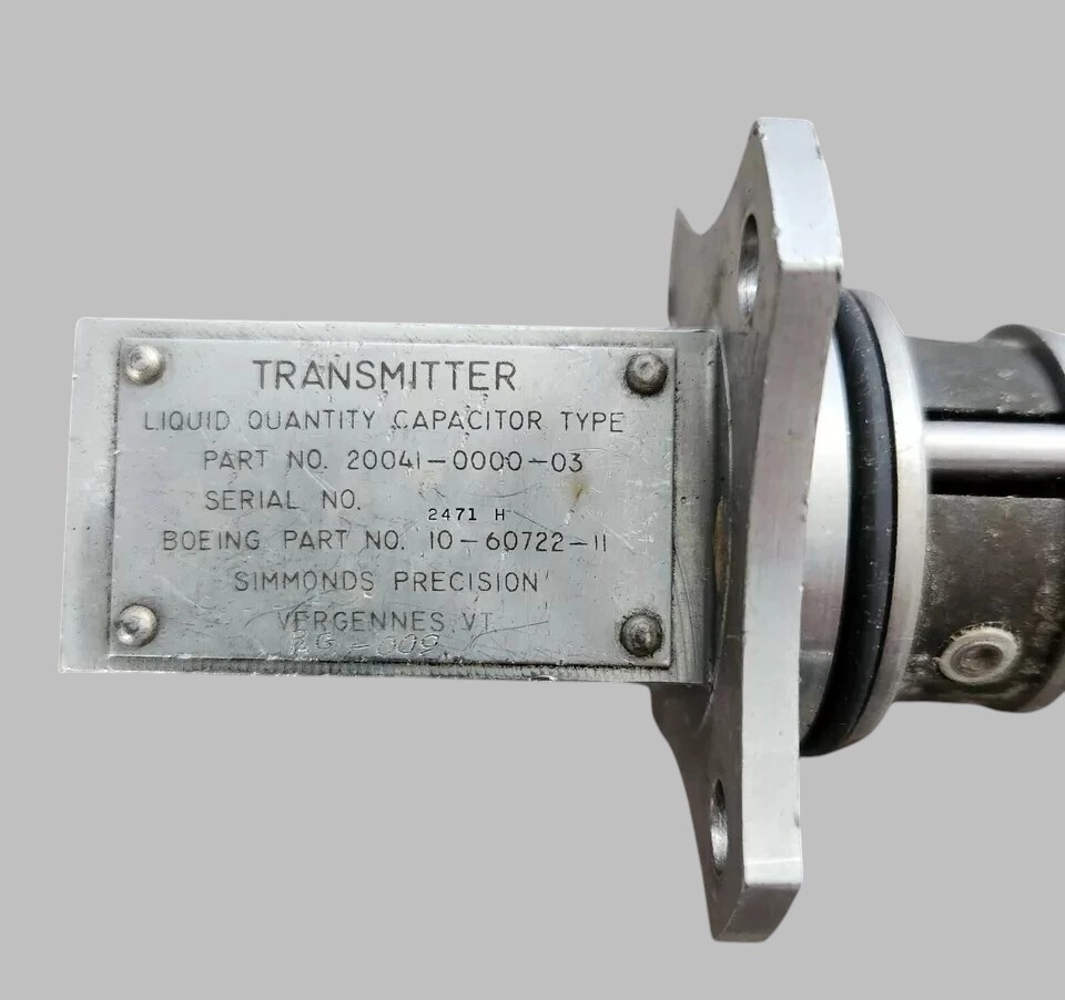 Simmonds Precision 20041-0000-03 10-60722-11 Liquid Quantity Transmitter