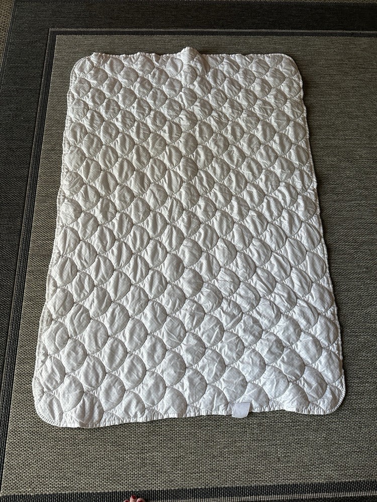 The Peanut Shell Crib/Toddler Bed Set