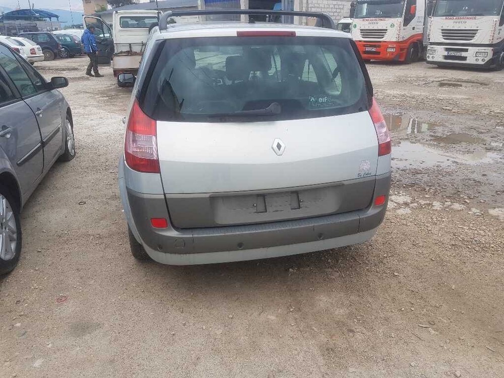 Renault Scenic replacement triangle 7711059281 genuine 2005