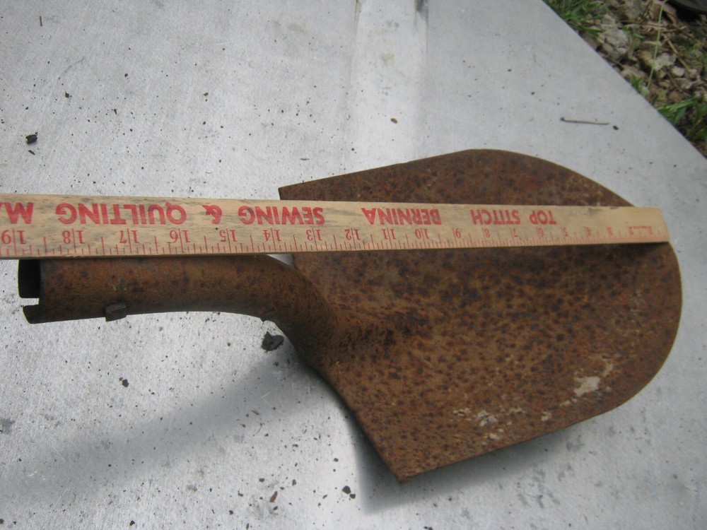 Rustic Rusty Original Vintage Primitive Metal Shovel no handle