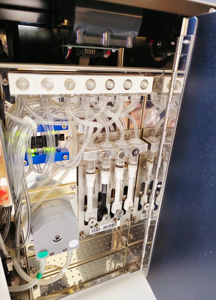 Abaxis VetScan HM5 Hematology Analyzer + VS2 Chemistry System Bundle w/ Accessor