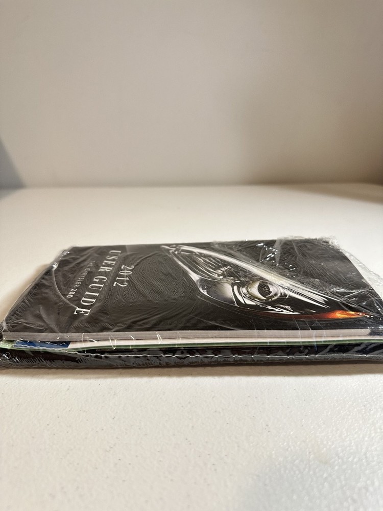 2012 Chrysler 200 Owner’s Manual Set