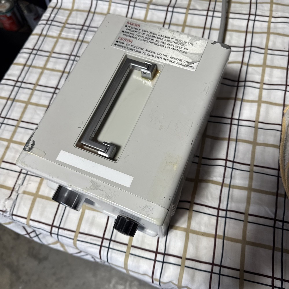 Olympus CLK-4 Halogen Light Source, Good Working