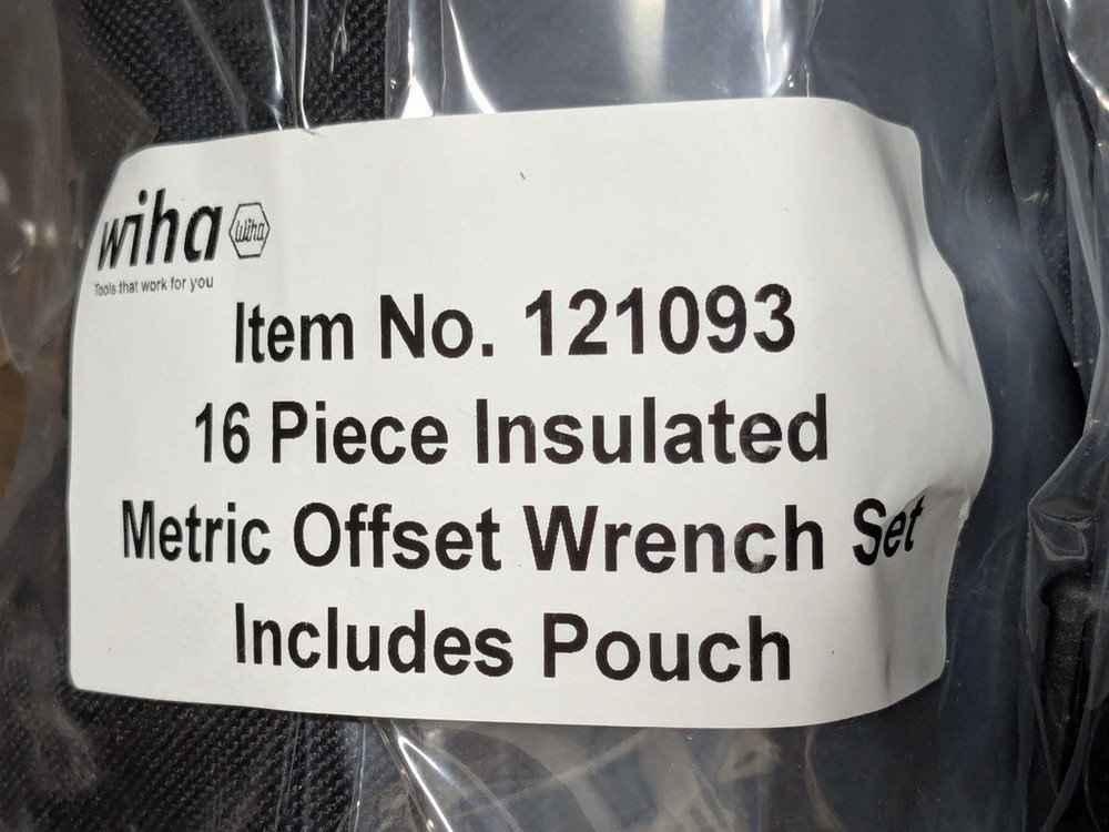 Wiha Tools 93 Insulated Master Tool Set w/ Rolling Tool Case 32801 INCOMPLETE