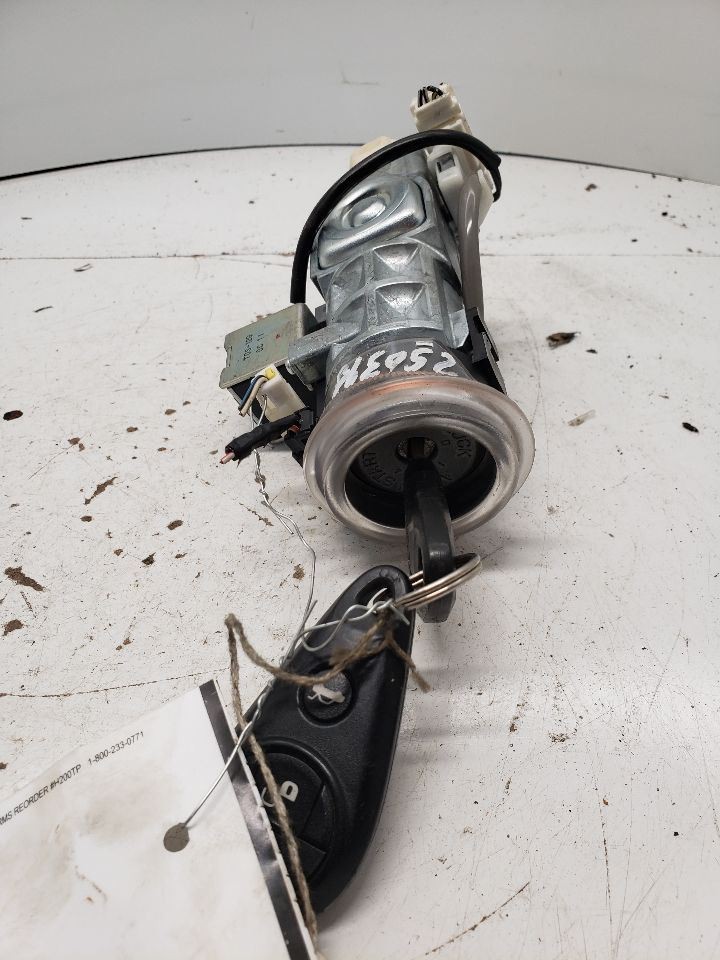 Ignition Switch Fits 2010 IMPREZA OEM
