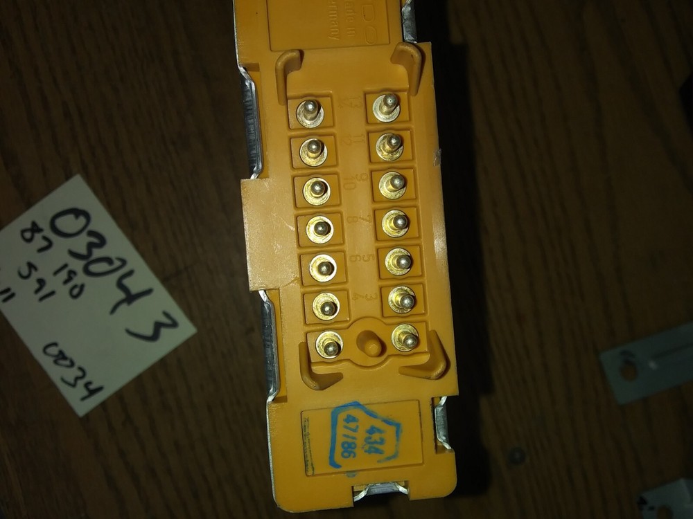 Mercedes (1984-1988) Control Unit - Cruise Control Module