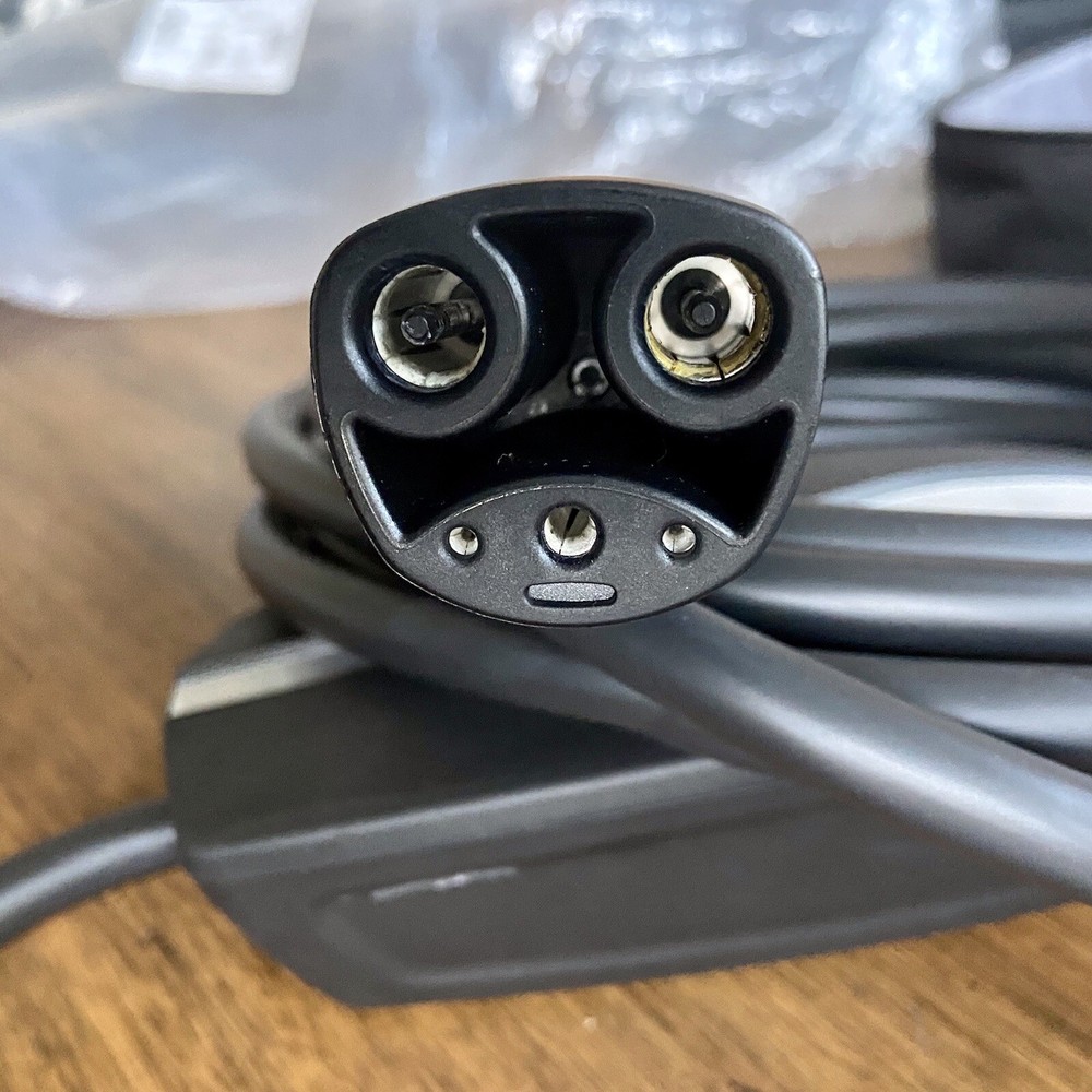 2020 - 2023 Tesla model Y 3 charger Gen 2 Mobile Connector charging cable bundle