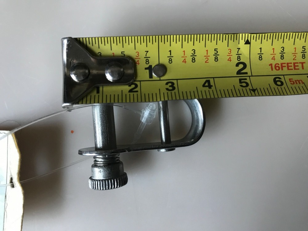 Scahefer Halyard Shakels spring loaded