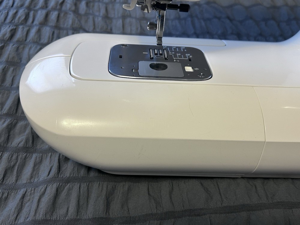 SINGER Quantum XL-150 Sewing Machine Japan Computerized Embroidery Tested READ