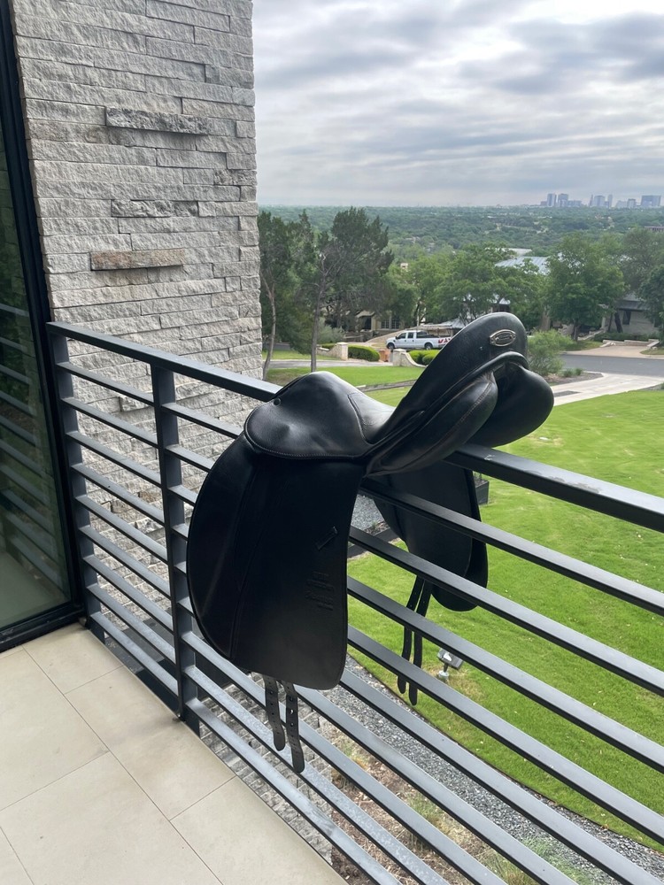 stubben dressage saddle 17