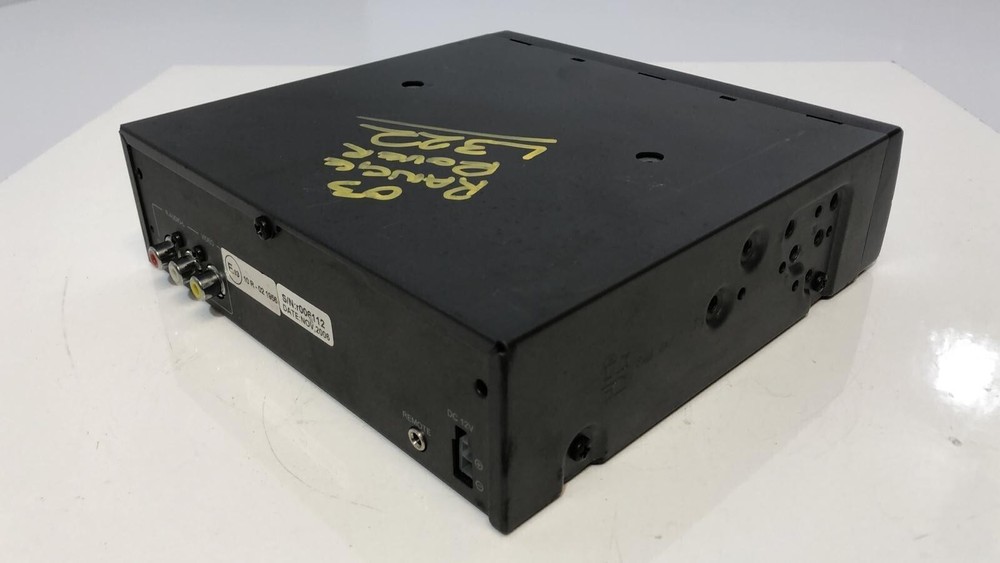 2003 RANGE ROVER VOGUE L322 MULTI MEDIA DISC PLAYER NO CODE F23 #083