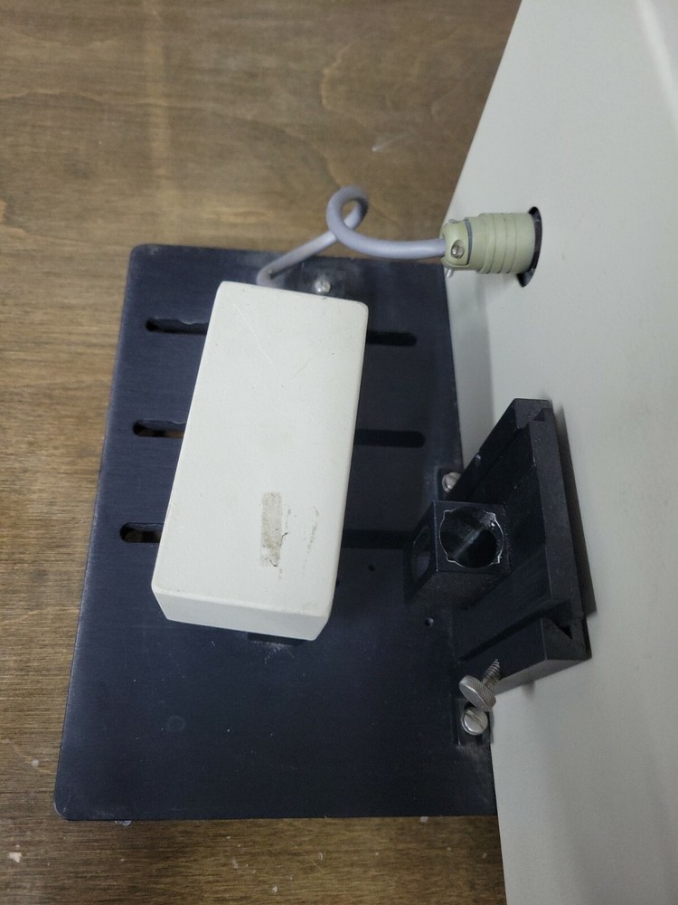 Foxboro MIRAN Analyzer Miran-1FF Laboratory Infrared Fixed Filter Spectrometer