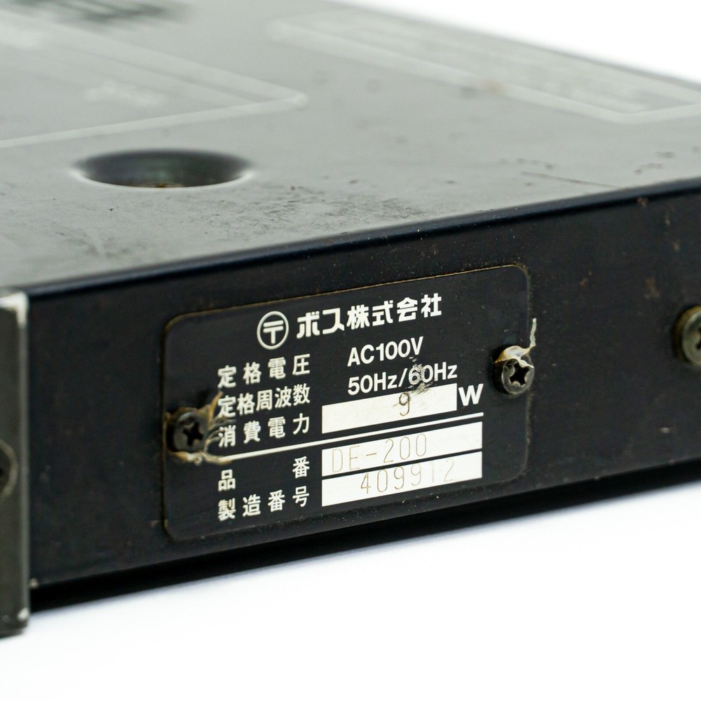 Boss DE-200 – Vintage Rackmount Digital Delay with Awesome Delay Hold Function