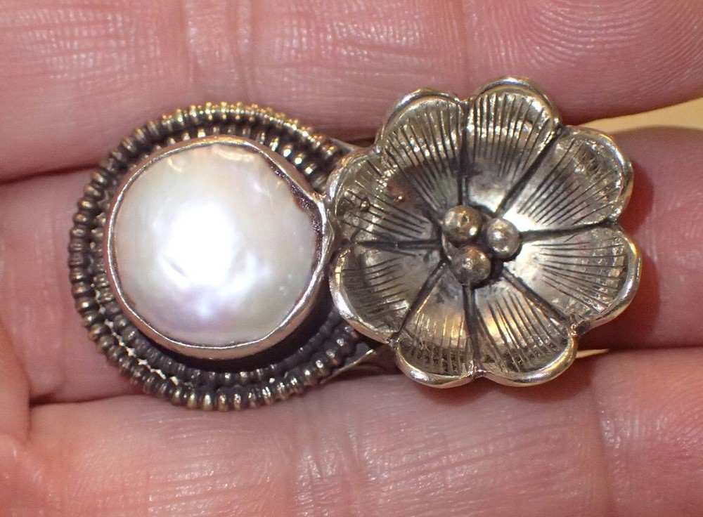 Pearl and flower Ring adjustable
