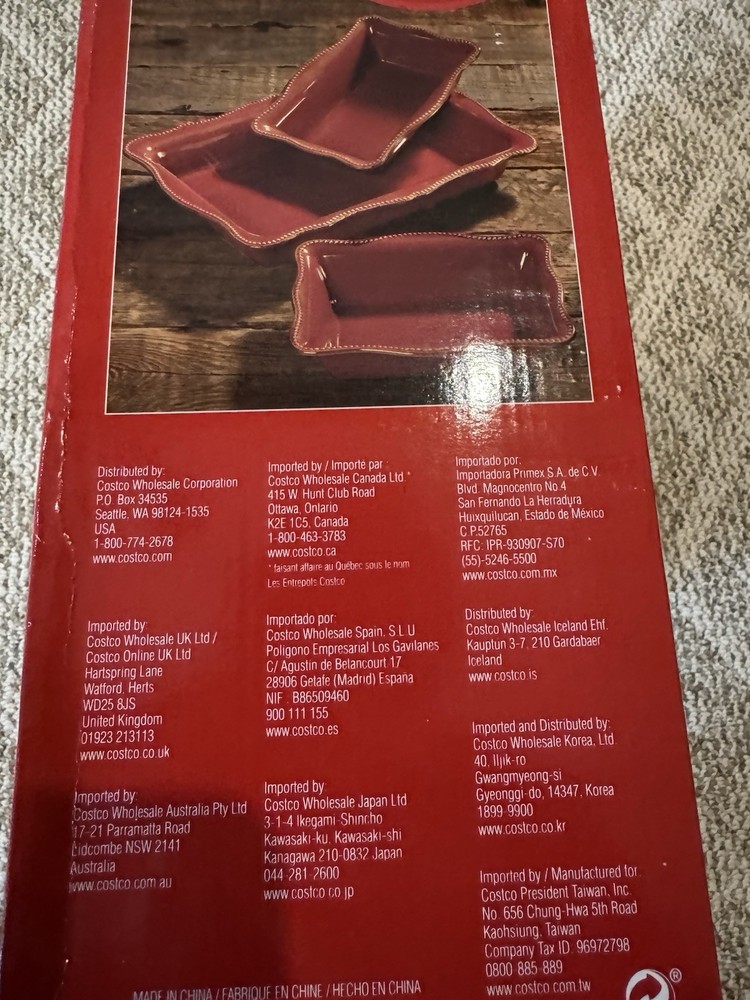 Three-Piece Red Ceramic Stoneware Rectangular Wavy Edge Baking Dish Set