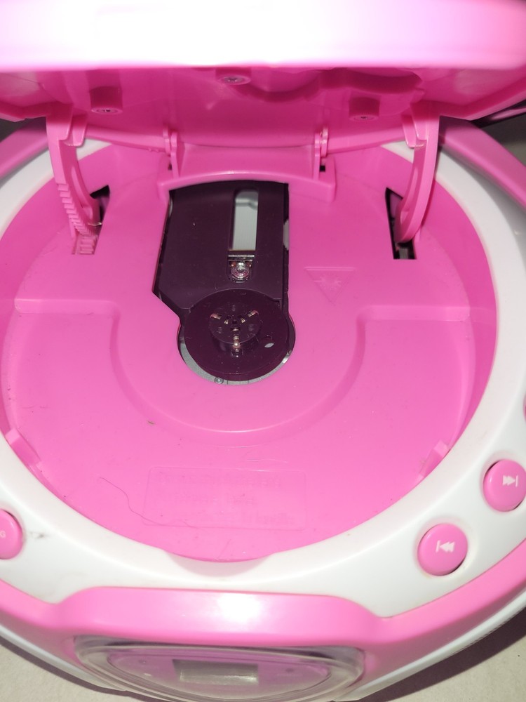Small Hello Kitty AM/FM Radio And CD Player