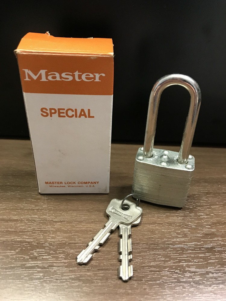 Master Lock 105LF KD Laminated Steel Padlock...NOS