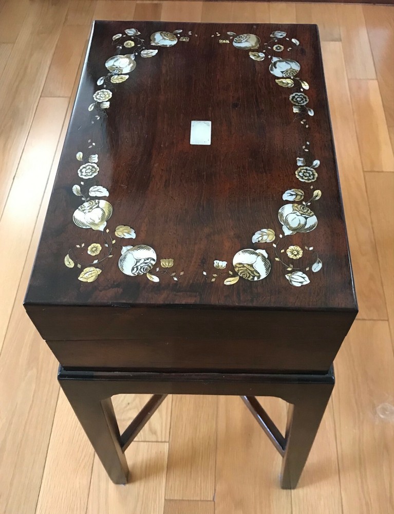 ANTIQUE VICTORIAN LAP/WRITING DESK CIRCA 1850