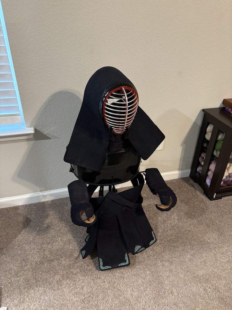 Full Set Kendo Armor with Stand - Size Large