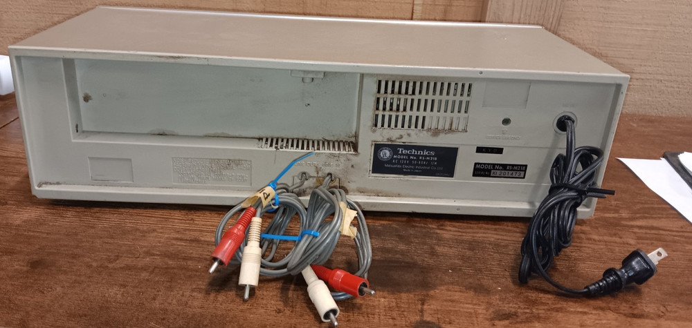 Vintage Technics Cassette Deck Model RS-M218