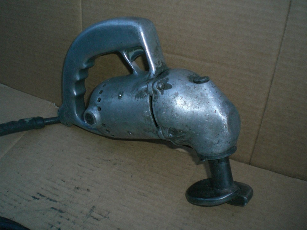 Vintage electric Metal cutting shear