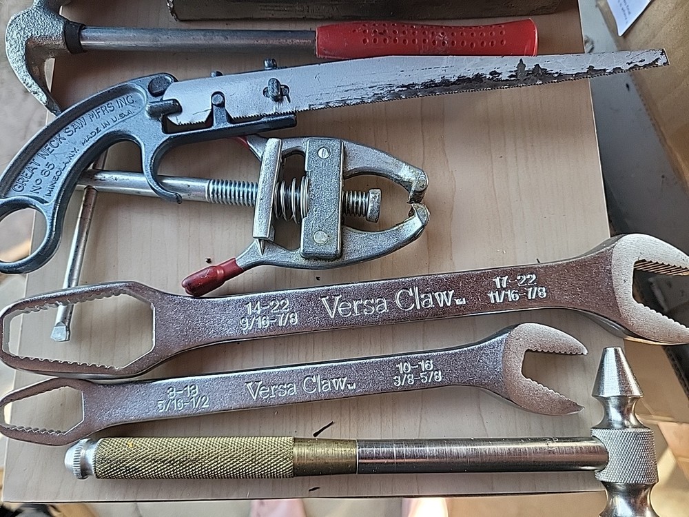 Mersa Claw Multi-Sized Wrench 2 PIECE Set Plus Misc Tools Box For Handyman