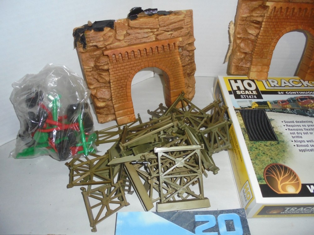 HO SCALE TRAIN ACCESSORY LOT GREAT FOR MAKING A TRAIN LAYOUT