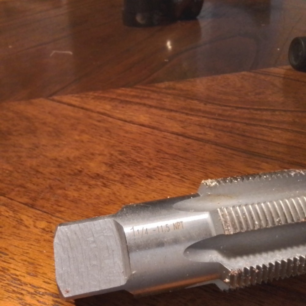Pasco Pipe Tap 1 1/4" x 11.5